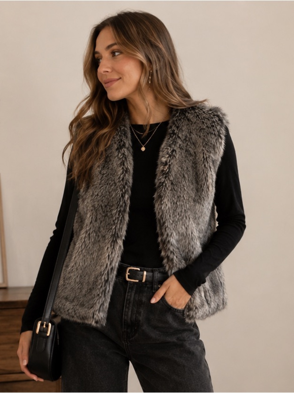 Aritzia Talula Faux Fur Vest in Gray